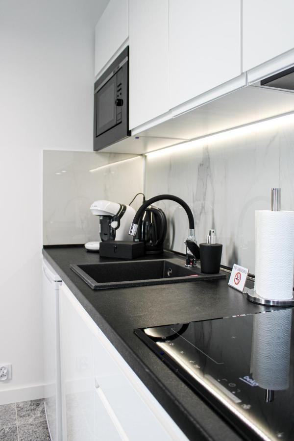 Apartament Black-Niska Z Garazem Podziemnym 키엘체 외부 사진